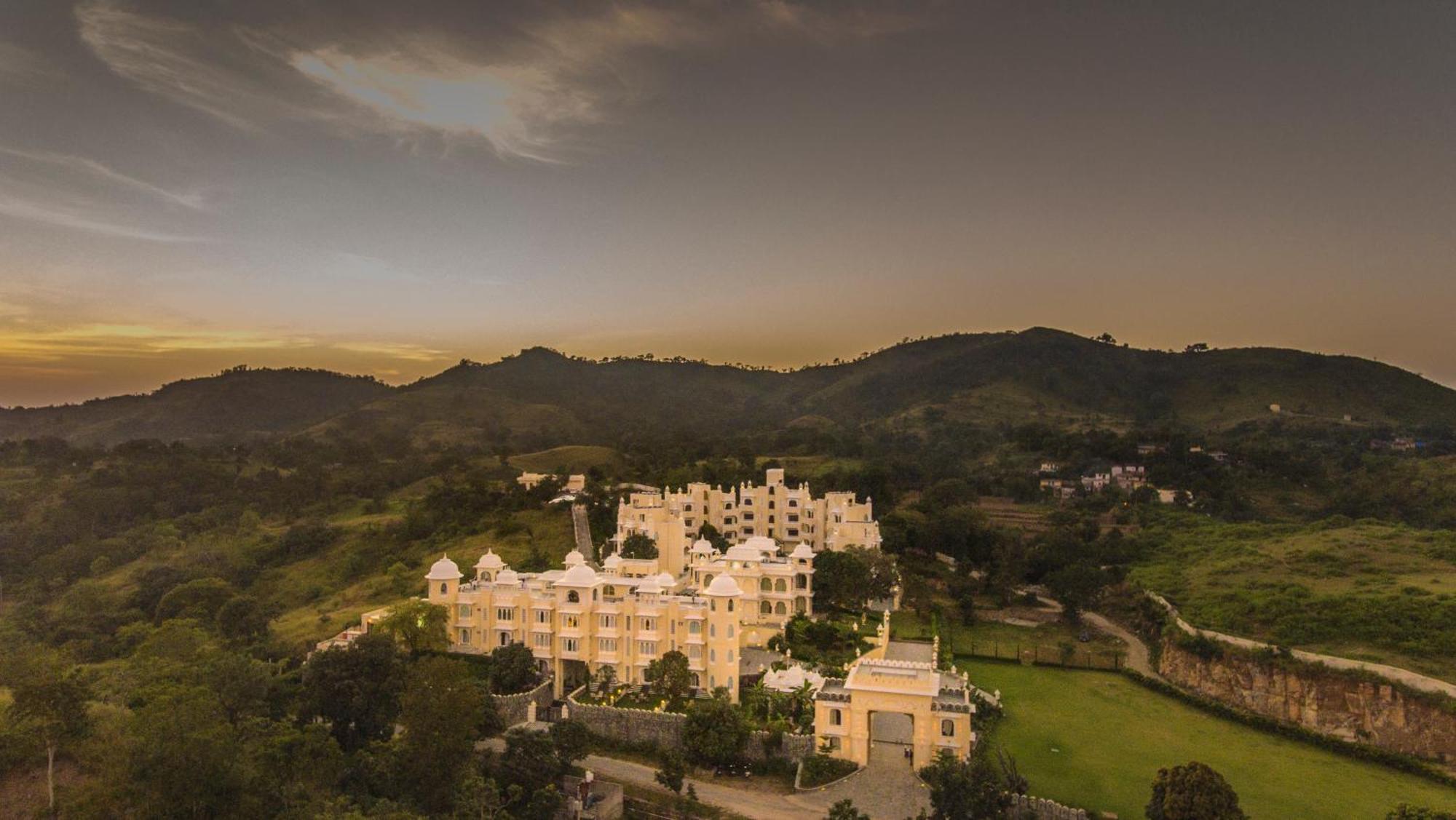 The Everest Hill Resort Kumbhalgarh Extérieur photo